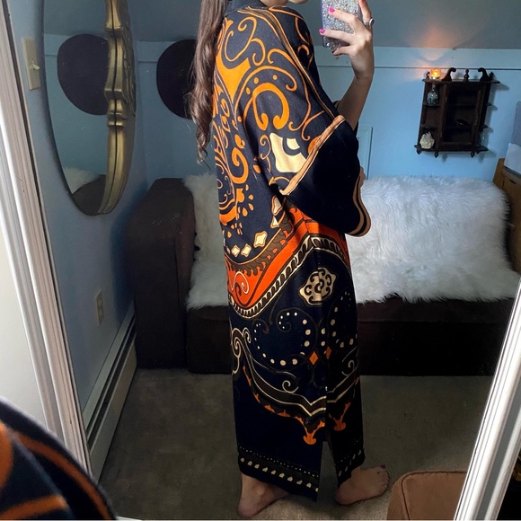 1970s Handmade Vintage Groovy Patterned Bell Sleeve Kaftan Dress - Picture 7 of 16